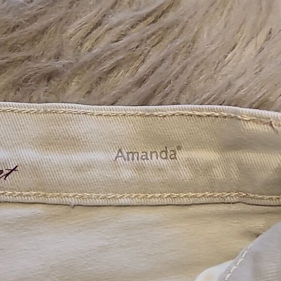 Gloria Vanderbilt all around slimming effect Amanda‎ womens tan capris size 6 - Picture 5 of 8